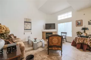 Photo #3: 2071658 Listing 