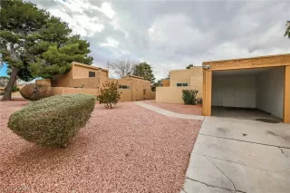 Photo #5: 2071676 Listing