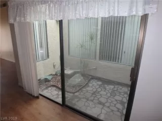 Photo #5: 2071680 Listing 