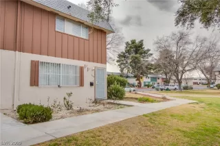 Photo #3: 2071710 Listing