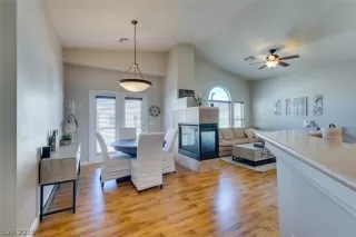 Photo #2: 2071748 Listing 