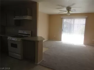 Photo #5: 2071785 Listing 