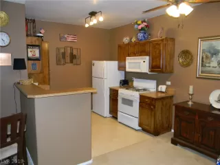 Photo #2: 2071818 Listing