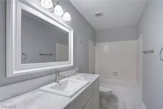 Photo #4: 2071846 Listing