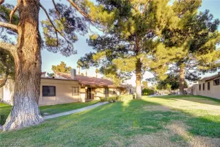 Photo #5: 2071846 Listing