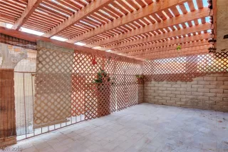 Photo #4: 2071864 Listing 