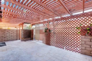 Photo #5: 2071864 Listing 