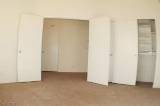 Photo #6: 2071871 Listing