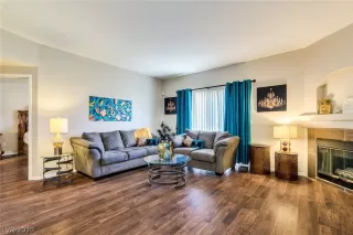 Photo #3: 2071899 Listing 