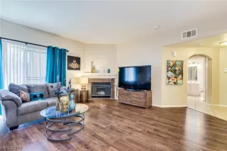 Photo #4: 2071899 Listing 