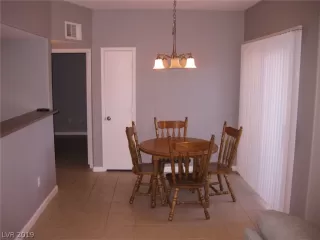 Photo #3: 2071955 Listing