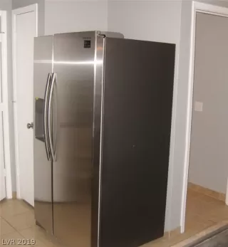 Photo #6: 2071955 Listing