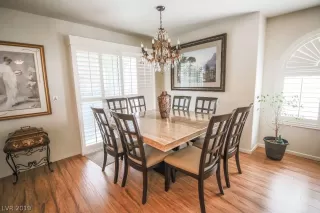 Photo #6: 2072095 Listing