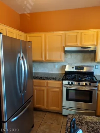 Photo #5: 2072103 Listing 