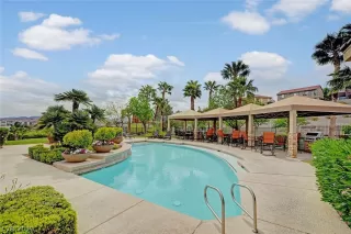 Photo #3: 2072130 Listing