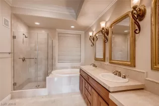 Photo #5: 2072155 Listing 