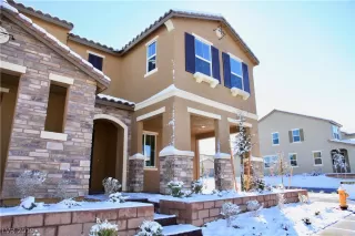 Photo #1: 2072156 Listing 