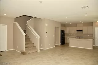 Photo #5: 2072156 Listing 