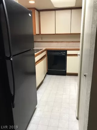 Photo #4: 2072235 Listing 