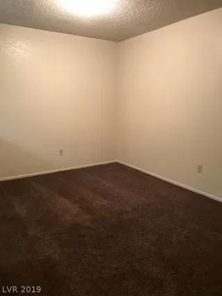 Photo #5: 2072235 Listing 