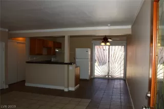 Photo #3: 2072285 Listing