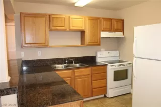 Photo #6: 2072285 Listing