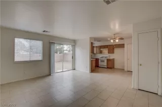 Photo #4: 2072294 Listing 