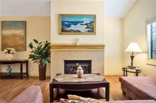 Photo #3: 2072297 Listing