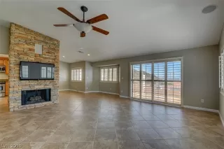 Photo #1: 2072328 Listing 