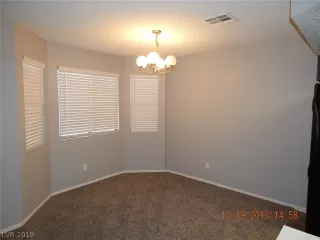 Photo #5: 2072338 Listing 