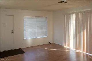 Photo #3: 2072371 Listing 