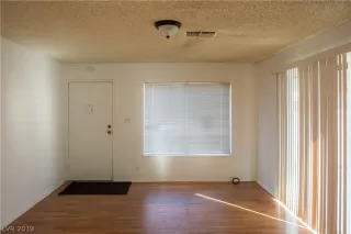 Photo #4: 2072371 Listing 