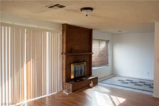 Photo #5: 2072371 Listing 