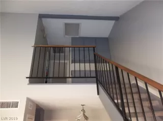 Photo #5: 2072390 Listing