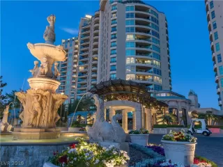 Photo #2: 2072412 Listing