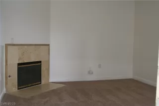 Photo #6: 2072460 Listing