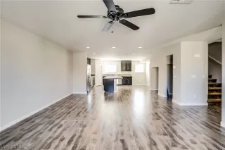 Photo #5: 2072486 Listing 