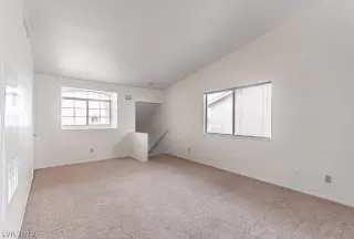 Photo #2: 2072514 Listing 