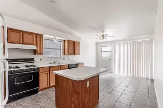 Photo #3: 2072514 Listing 