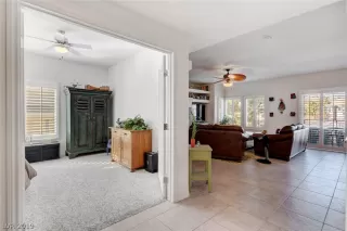 Photo #4: 2072537 Listing 