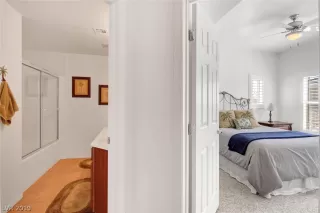 Photo #5: 2072537 Listing 