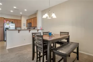 Photo #3: 2072542 Listing 