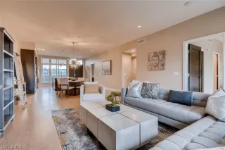 Photo #6: 2072588 Listing