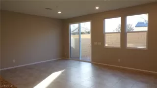 Photo #6: 2072624 Listing 