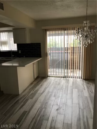 Photo #4: 2072682 Listing 