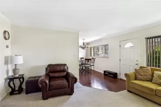 Photo #2: 2072685 Listing