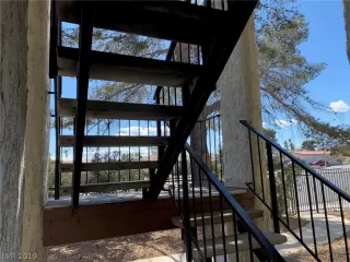 Photo #4: 2072688 Listing 