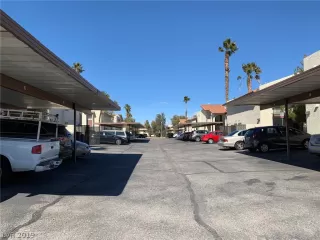 Photo #5: 2072688 Listing 