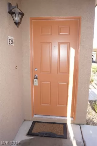 Photo #5: 2072783 Listing