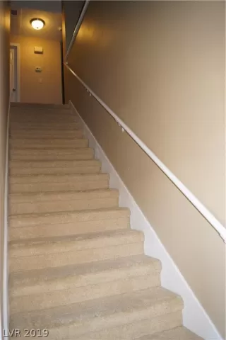 Photo #6: 2072783 Listing